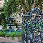 Cornstalk Hotel
