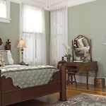 Southern Comfort Bed And Breakfast