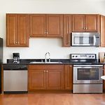 One-Bedroom On Carondelet Street Apt 303