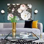 Expansive Canal Street Suites By Sonder
