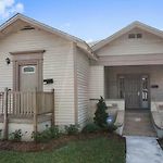 Myrtle St Manor