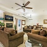 Spacious 4Br City Condo Steps From St Charles Ave