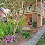 4 Mi To French Quarter: Nola Apt W/ Garden Patio