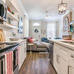 St Charles Ave Living Near Hot Spots And Restaurants