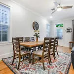 Stunning 4Br-5Br Near French Quarter Homes By Hosteeva