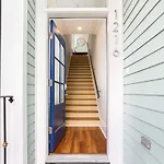 Hosteeva Brand New With A Pool Steps To St Charles Ave Apartment New Orleans