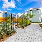 Hosteeva Brand New With A Pool Steps To St Charles Ave