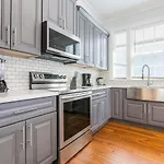 Hosteeva Brand New With A Pool Steps To St Charles Ave * New Orleans