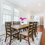 Hosteeva Brand New With A Pool Steps To St Charles Ave Apartment