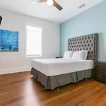 Apartment Hosteeva Brand New With A Pool Steps To St Charles Ave