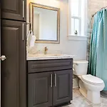 Modern 5 Bedroom - Large Pool - Near Everything New Orleans