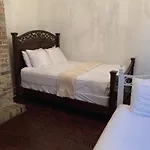 Bourbon Street Hotel *