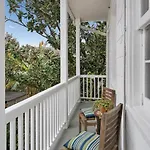 Bourbon Street Hotel *