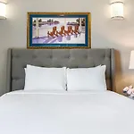 5Br Penthouse Steps To The Streetcar & Fq