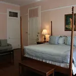 The Queen Anne Bed & Breakfast 3*