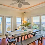 Private Dock And Pool Luxe Nola Group Getaway!