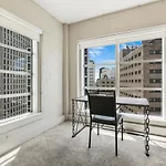 Modern & Fully Furnished In The Heart Of The Apartment