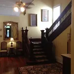 The Queen Anne 3*