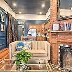 Walk To Magazine Street Contemporary Nola Studio