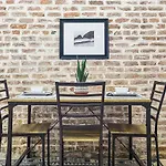 Apartment 3bd / 6 Guests / Phenomenal Location New Orleans