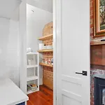 Fab 1838 Garden District 5br With Parking And Balcony New Orleans