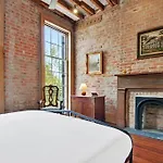 Fab 1838 Garden District 5br With Parking And Balcony * New Orleans