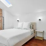 Fab 1838 Garden District 5br With Parking And Balcony Apartment New Orleans