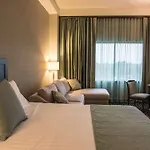 Brent House 3*