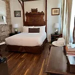 Hotel Lafitte & Bar 3*