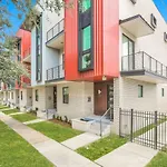 Private Townhouse In A Secure Location * New Orleans