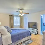 Getaway - 5 Mi To French Quarter! Holiday home *