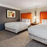 Hotel La Quinta & By Wyndham Downtown New Orleans