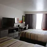 Country & By Radisson, I-10 East, La New Orleans