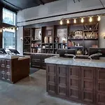 Q&c And Bar New Orleans, Autograph Collection Hotel