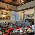 Hotel The Pontchartrain