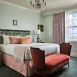 The Pontchartrain Hotel 4*