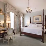 Hotel Bienville House 3*