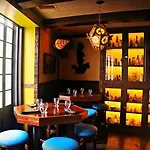 Bienville House Hotel