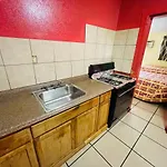 Royal Palms & Rv Park Motel 2*
