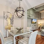 Apartment Modern & Fully Furnished In The Heart Of The *