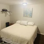 Vintage Uptown Hidden Gem, Walk To Everything New Renovation!