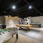 Holiday home Modern With Game In Downtown