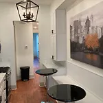 Holiday home La Belle Veranda Villa- 3queenbeds/2baths Sleeps 6-8 New Orleans