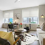 Apartment Modern & Fully Furnished In The Heart Of The *