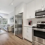 Modern & Fully Furnished In The Heart Of The *