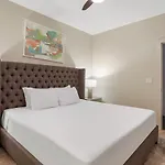 Apartment Modern & Fully Furnished In The Heart Of The *