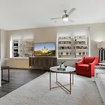 Modern & Fully Furnished In The Heart Of The * New Orleans