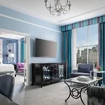 The Ritz-carlton, Hotel 5*