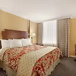 Hotel Hilton / St. Charles Avenue 4*