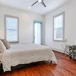 La Belle Luxe 3Qnbed, Walk To Street Car!